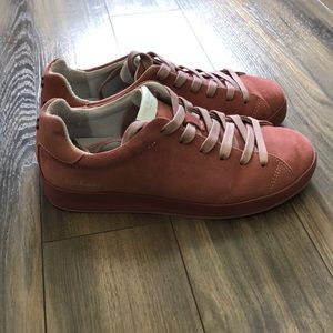 Rag&Bone pink suede sneakers